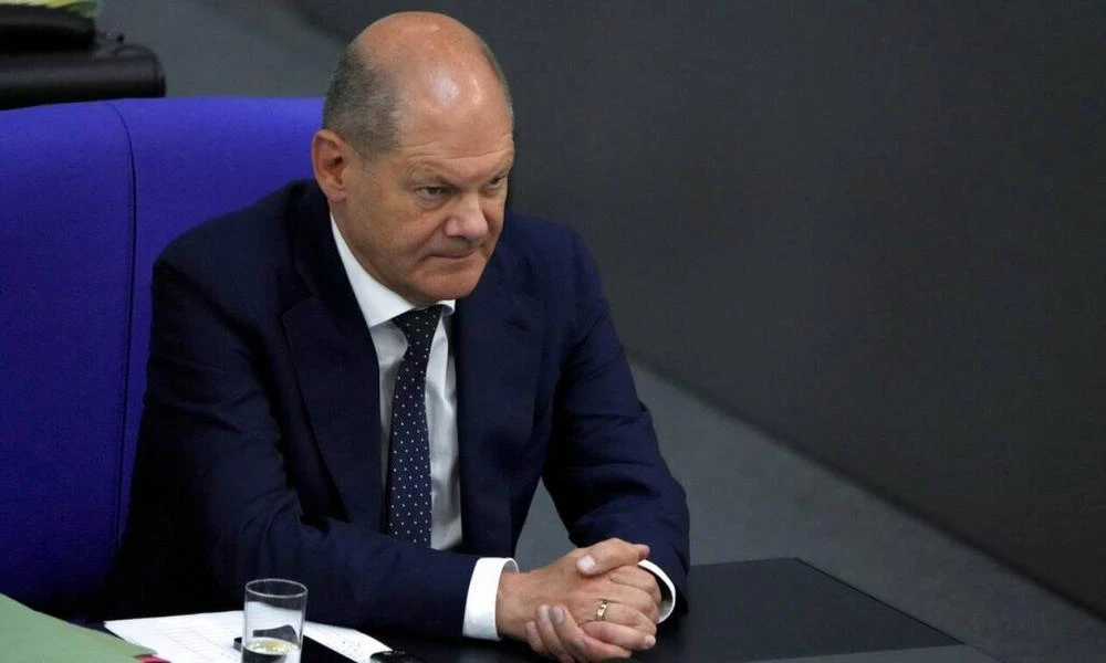Πρόσκληση προς τον Όλαφ Σολτς να επισκεφτεί το Βερολίνο